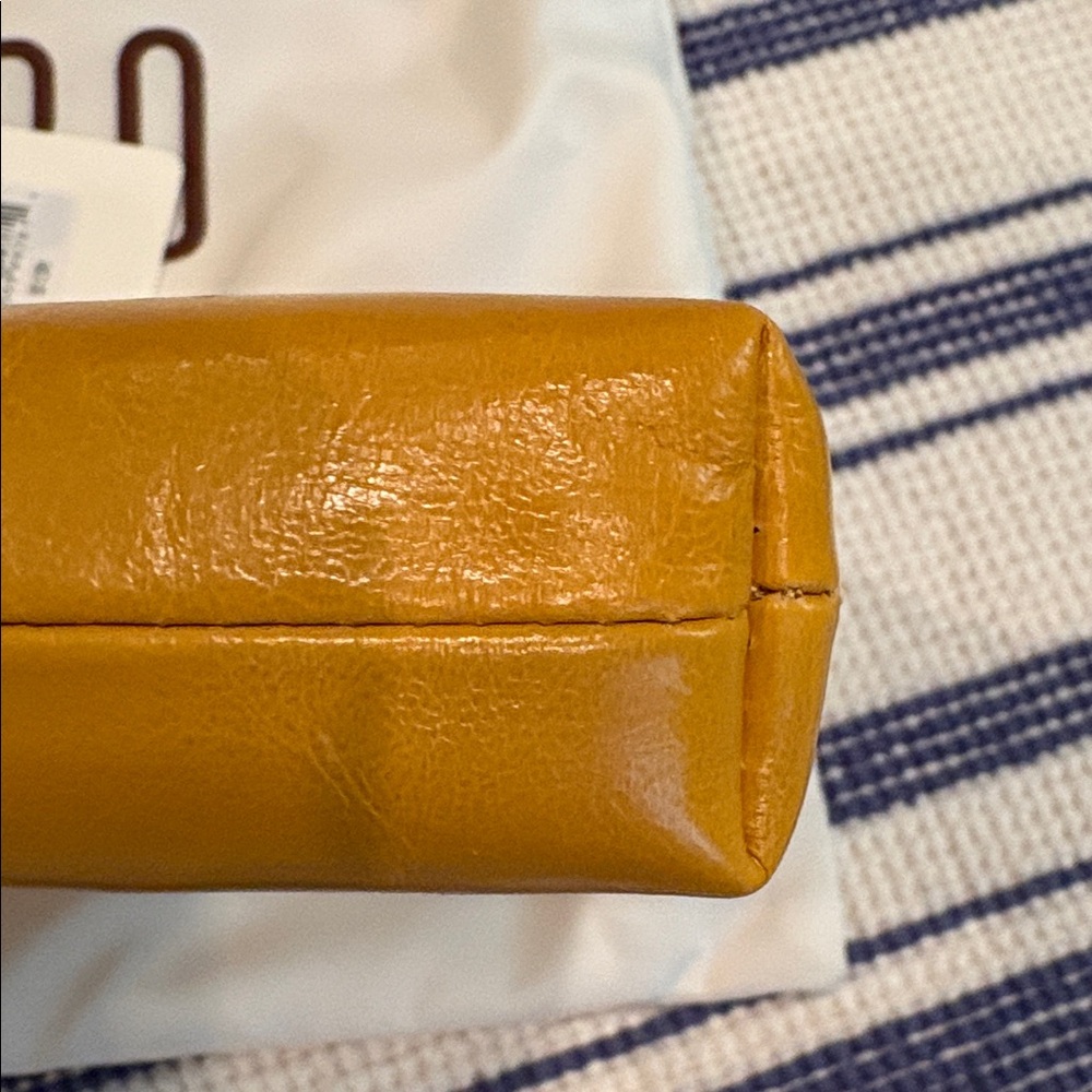 NWT HOBO Darcy Crossbody in Polished Leather - Sun Glow - Picture 7 of 13